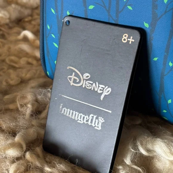 Disney Loungefly Robin Hood - Picture 4 of 5